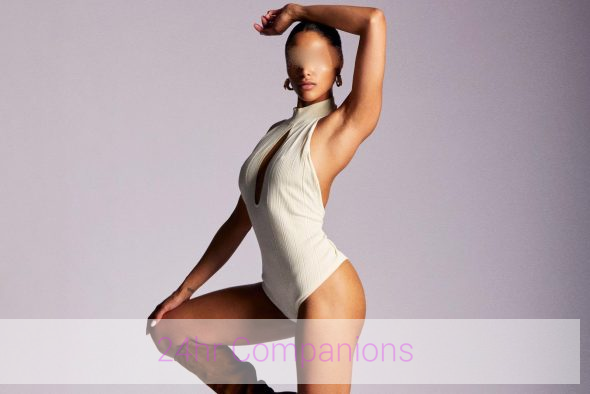 Friendly Kate Brunette 24hr Companions Escorts