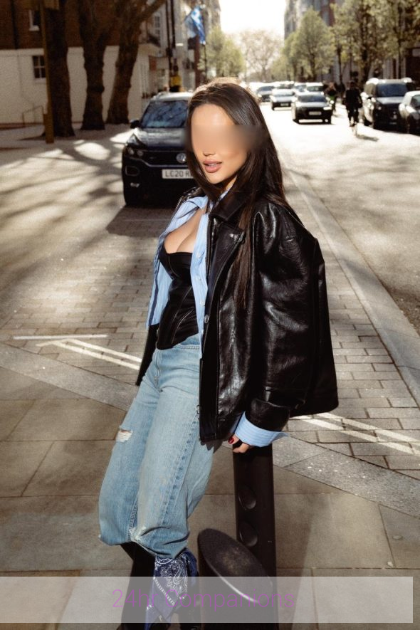 Noelle radiates confidence and grace in every detail of this image.