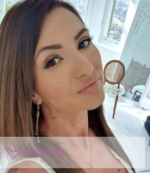 *Agnes Blonde 24hr Companions Escorts