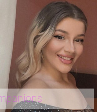 Daisy Blonde 24hr Companions Escorts